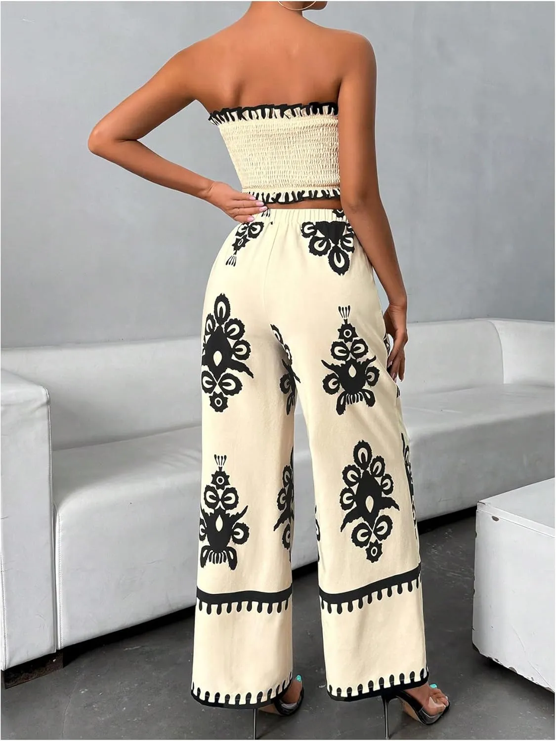 WDIRARA Women's 2 Piece Outfits Sleeveless Strapless Smocked Crop Tube Top and Graphic Wide Leg Pants Set