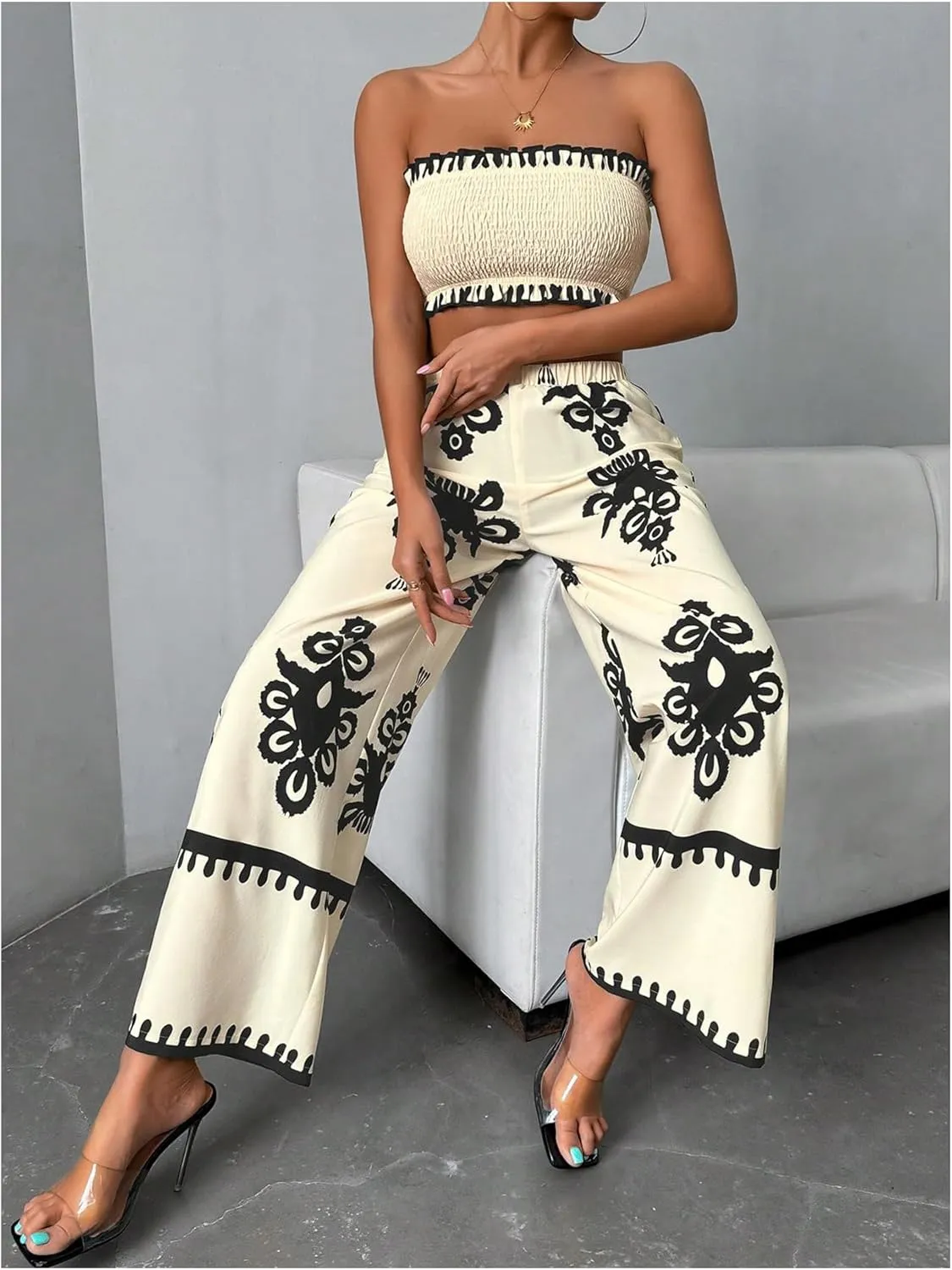 WDIRARA Women's 2 Piece Outfits Sleeveless Strapless Smocked Crop Tube Top and Graphic Wide Leg Pants Set