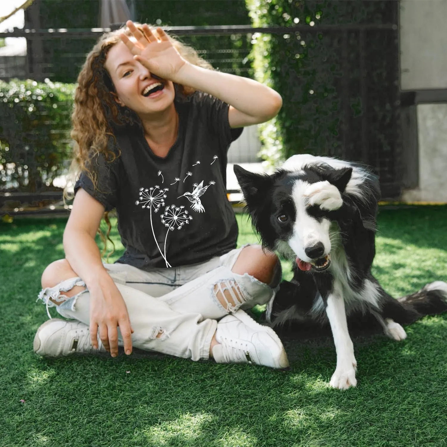 Women's Dandelion T Shirts Cute Wildflower Graphic Tees Funny Nature Bird Print Summer Casual Short Sleeve Tee Tops